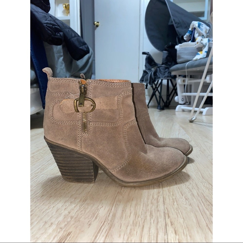 Lucky Brand ankle booties